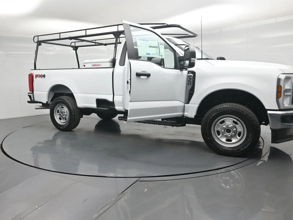 New 2026 Oxford White Ford XL image 24