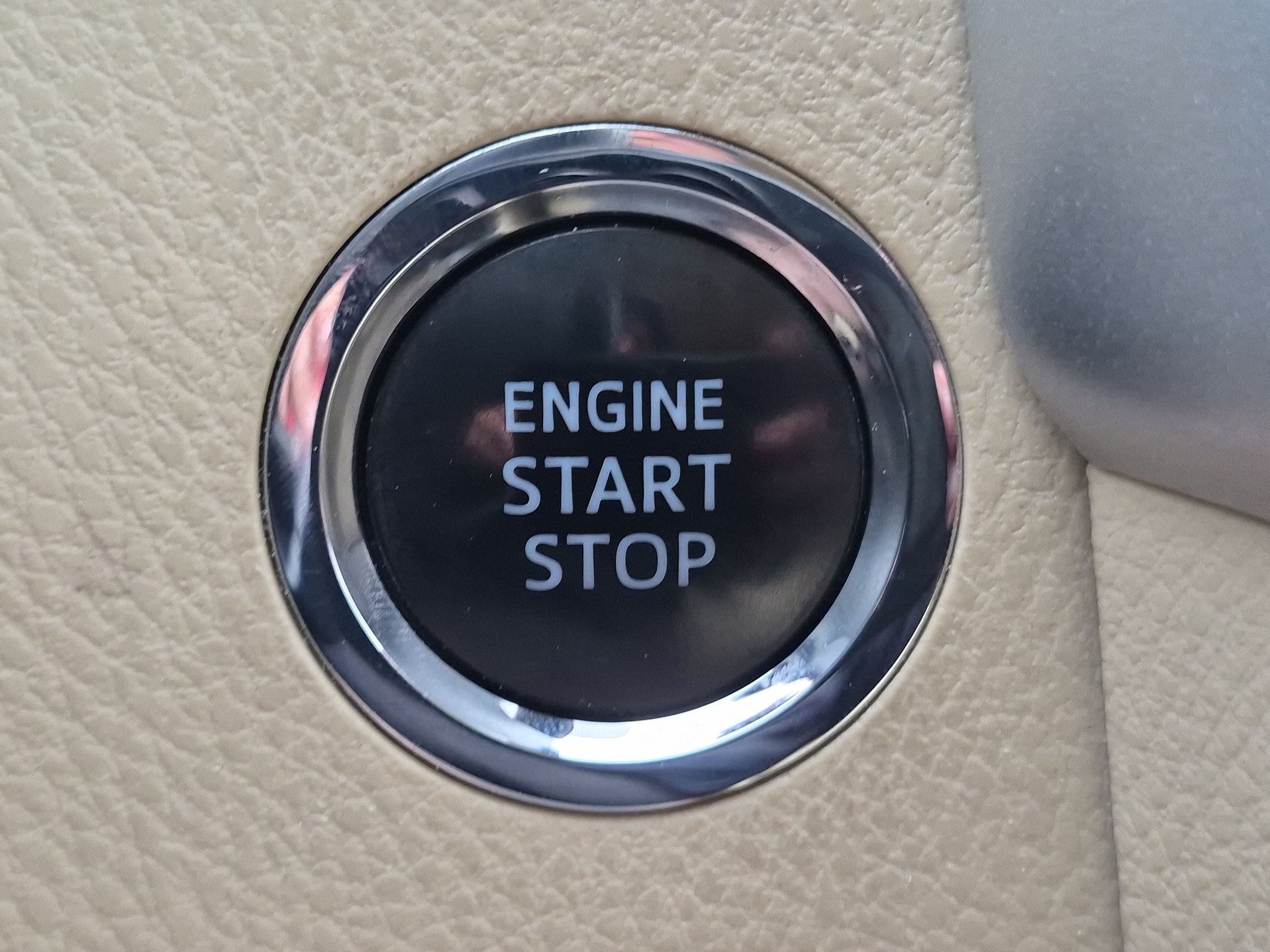 Certified Used 2017 White Toyota XLE image 18