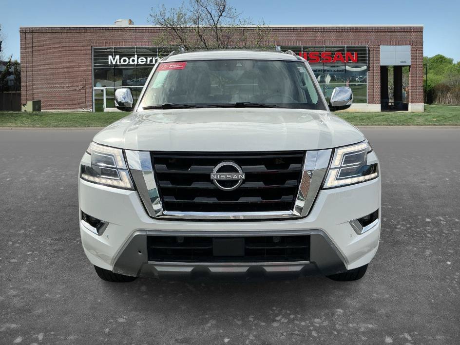 Used 2023 Aspen White Tricoat Nissan Platinum image 6