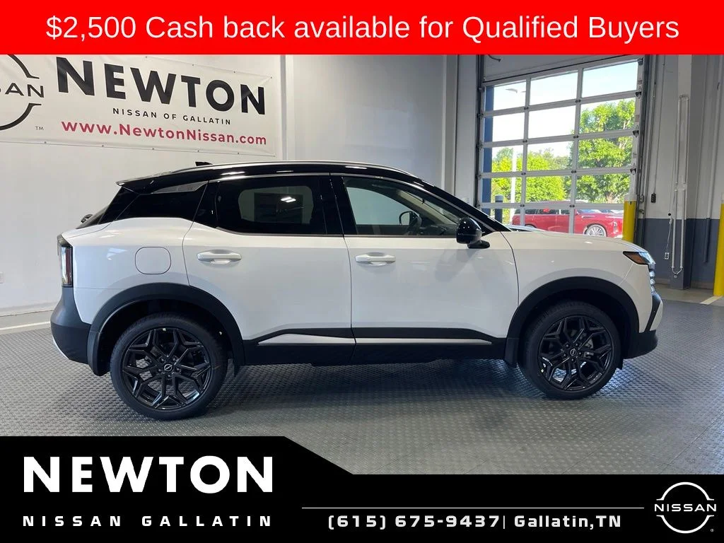 New 2026 Aspen White TriCoat / Super Black Two-tone Nissan SR image 9