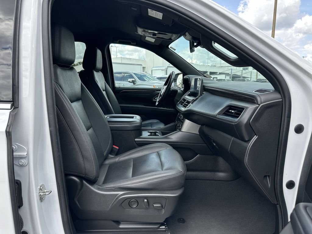 Used 2023 Summit White Chevrolet LT image 27