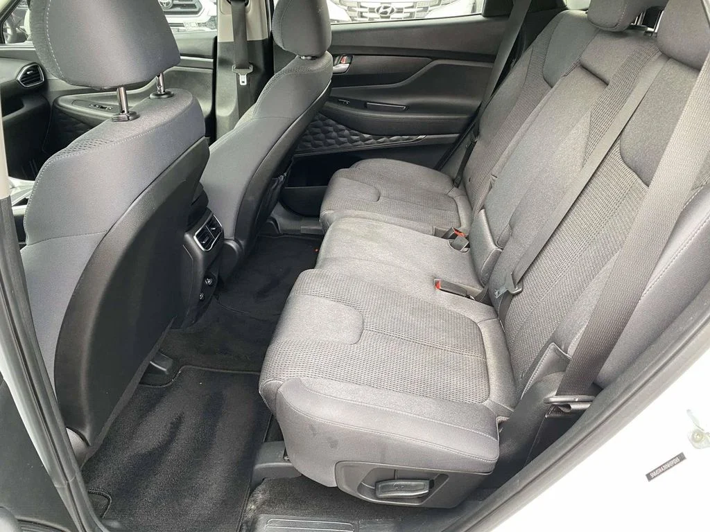 Used 2022 Gray Hyundai SE image 10