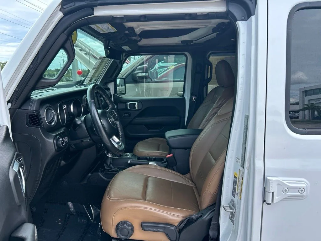 Used 2022 Bright White Clearcoat Jeep Overland image 15