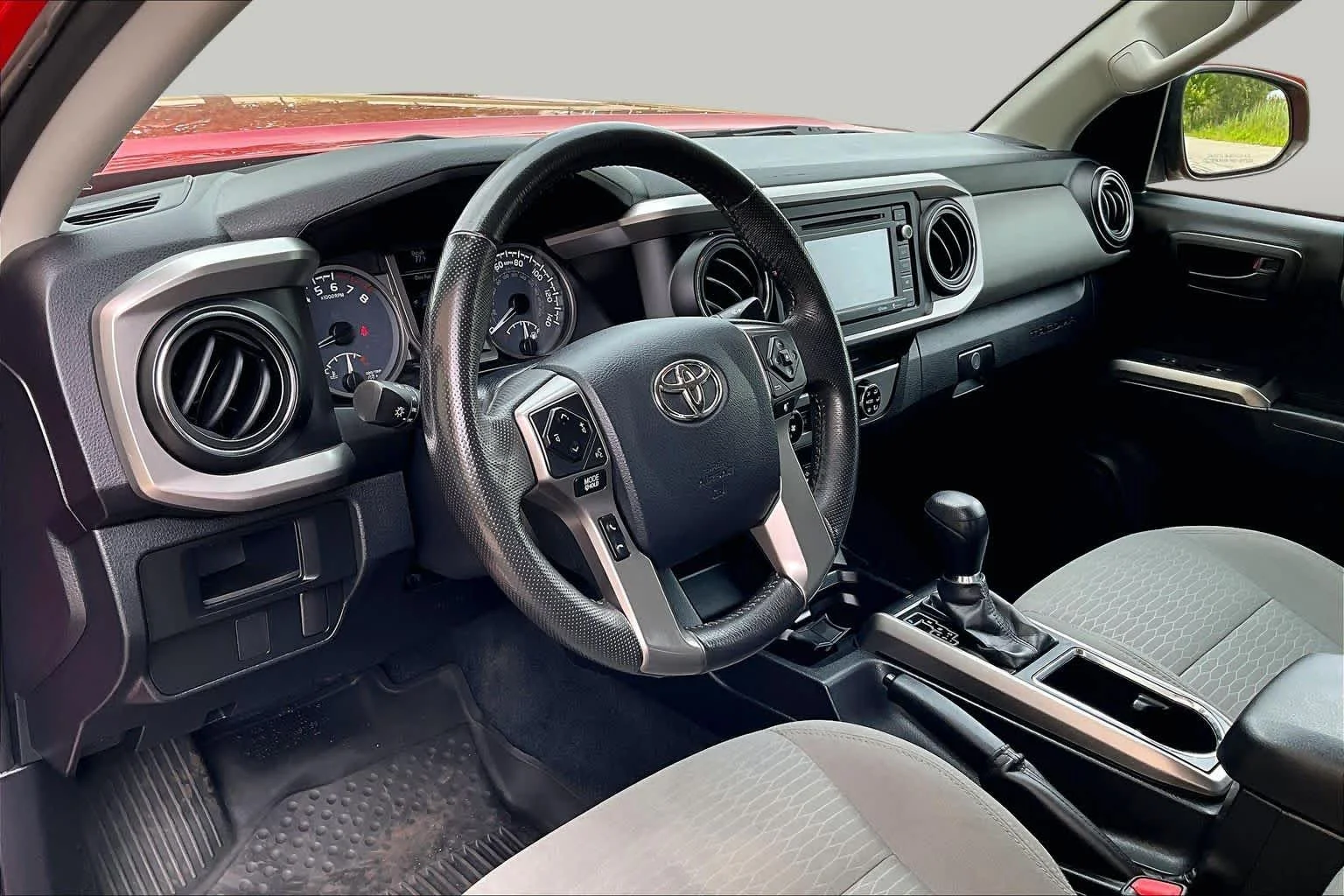 Used 2017 Barcelona Red Metallic Toyota SR5 image 18