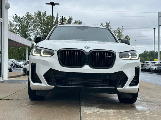 Certified Used 2024 Alpine White BMW M40i image 2