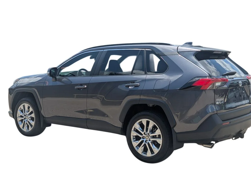 Used 2024 Gray Toyota XLE Premium image 10