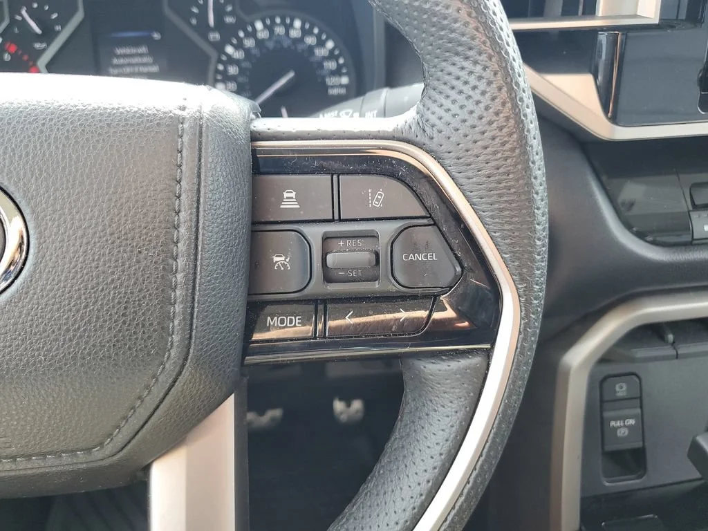 Used 2022 White Toyota SR5 image 20