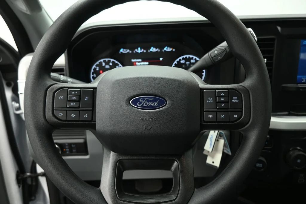 New 2027 Oxford White Ford XL image 10