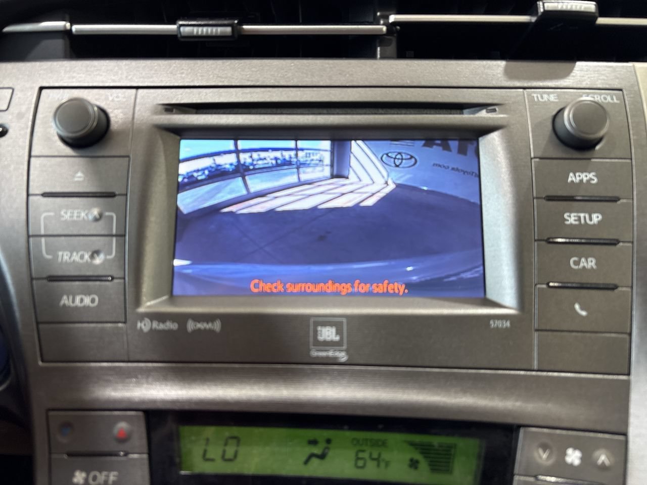 Used 2015 Pearl Toyota Four image 17