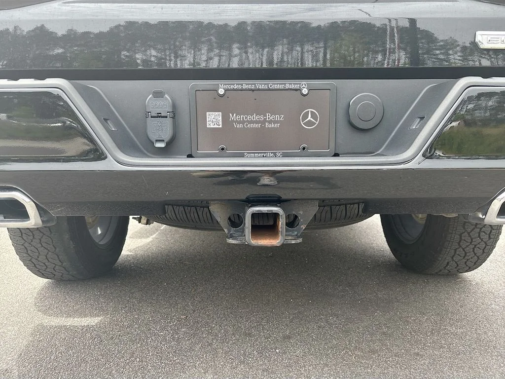 Used 2024 Onyx Black GMC Elevation image 11