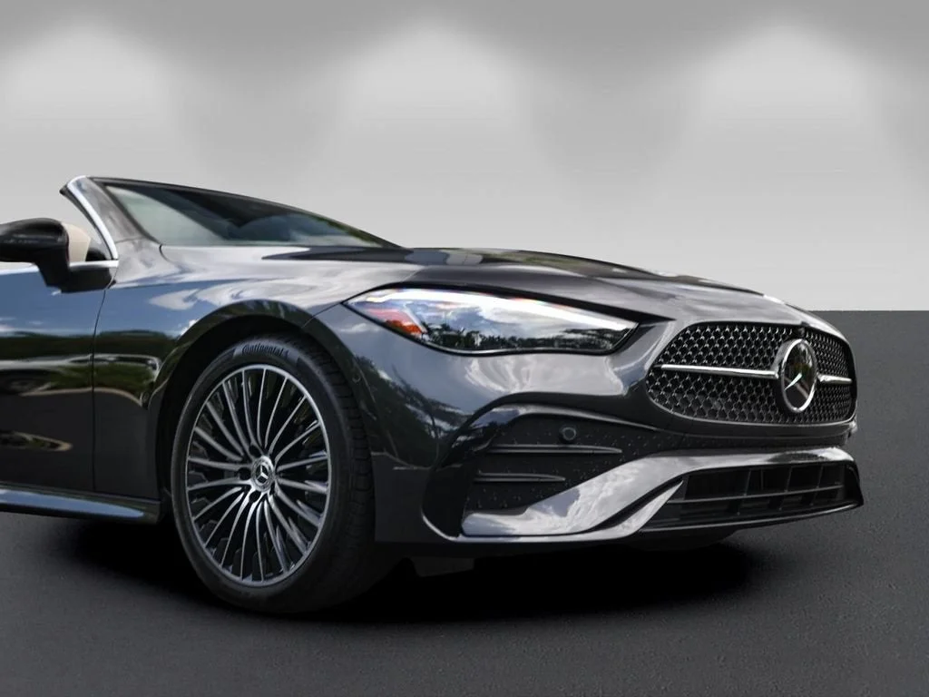 Used 2026 Graphite Gray Metallic Mercedes-Benz CLE 300 image 11