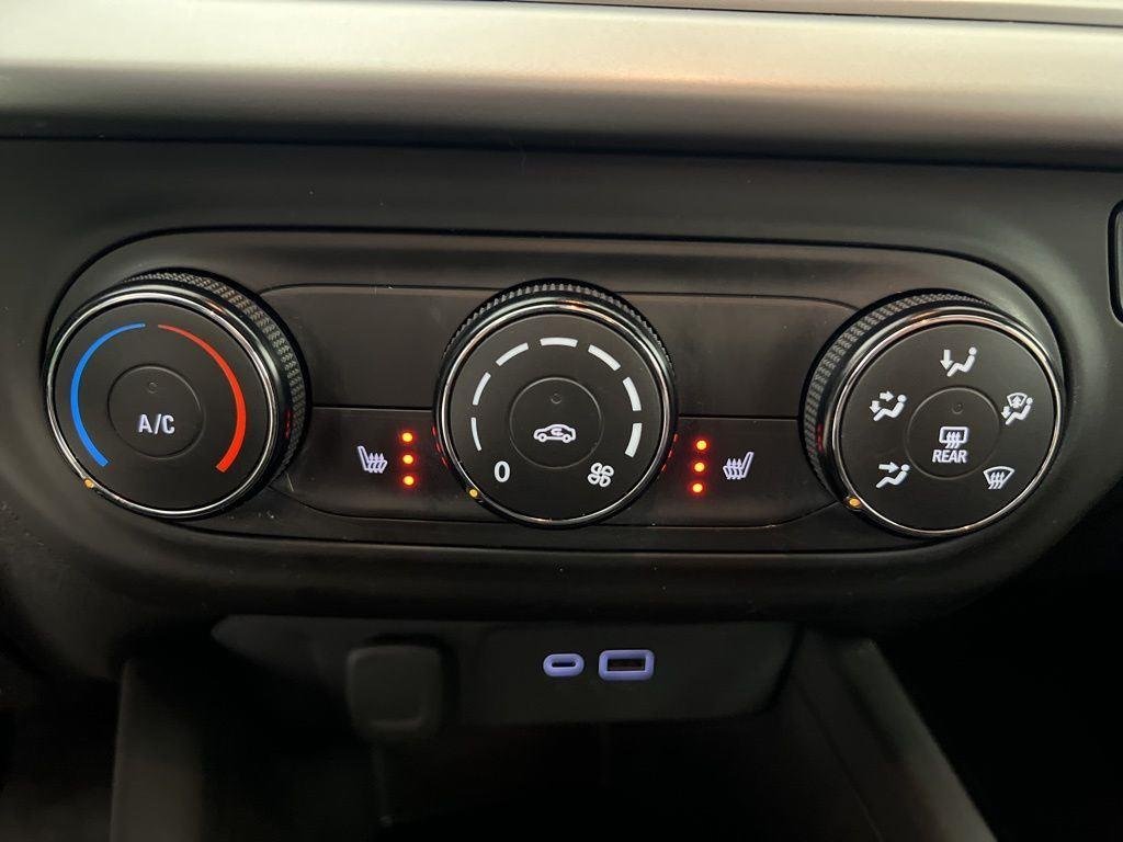 Used 2024 Crimson Chevrolet 1RS image 15