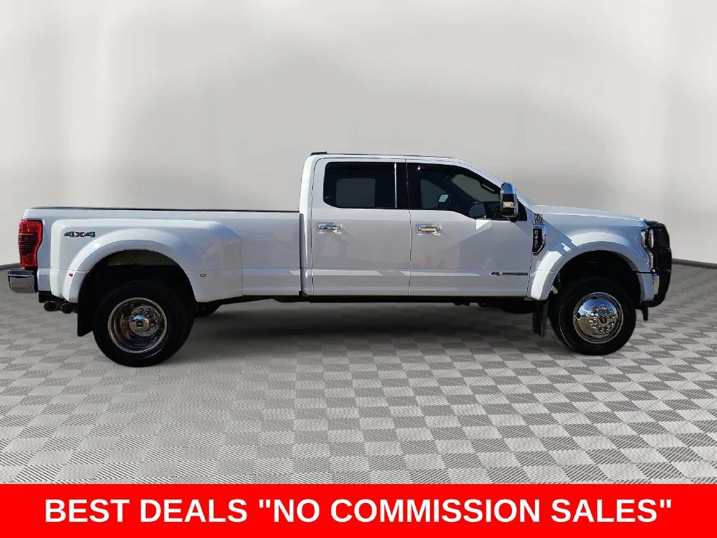Used 2022 Oxford White Ford XLT image 2