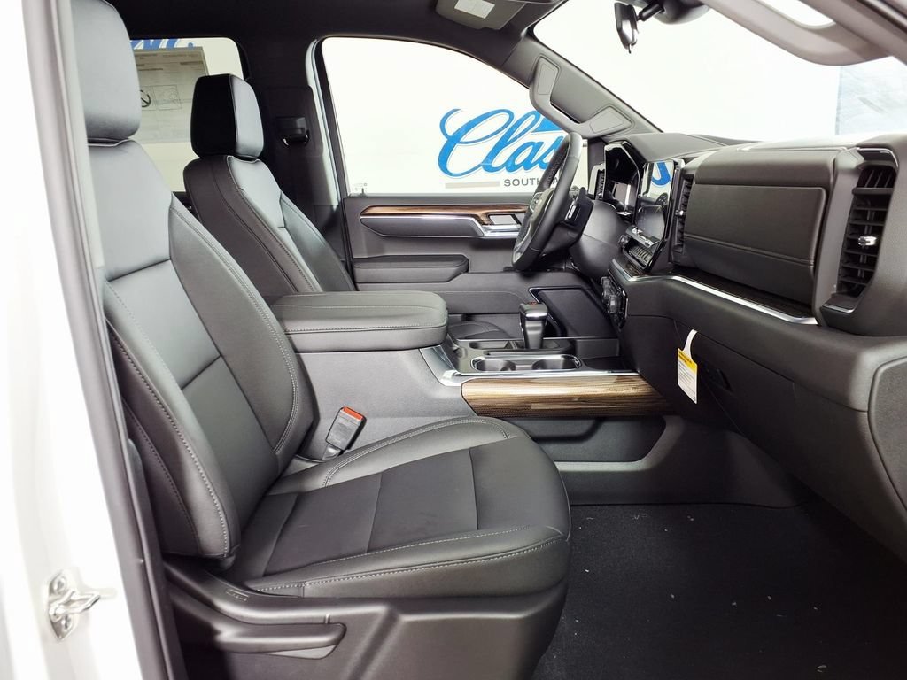 2026 Chevrolet Silverado 1500 LT - Photo 11