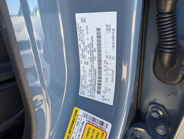 New 2025 Azure Gray Metallic Tri-Coat Ford Badlands® image 11