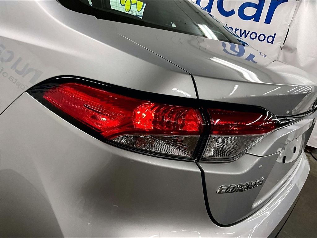 Certified Used 2025 Silver Toyota LE image 32
