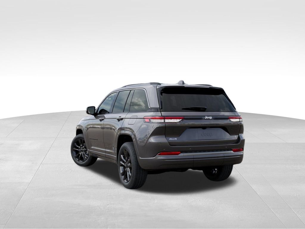 Used 2026 Gray Jeep Limited Reserve image 3