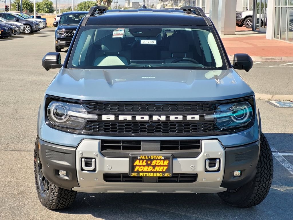 New 2026 Azure Gray Metallic Tri-Coat Ford Badlands® image 2