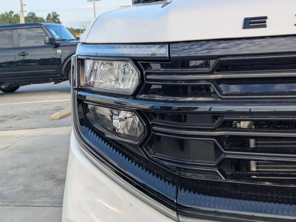 New 2026 Star White Metallic Tri-Coat Ford Platinum image 9
