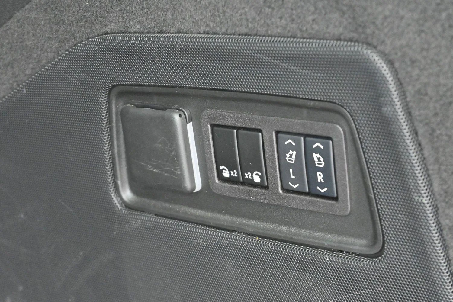 Used 2024 Galactic Gray Metallic Cadillac Premium Luxury Platinum image 11