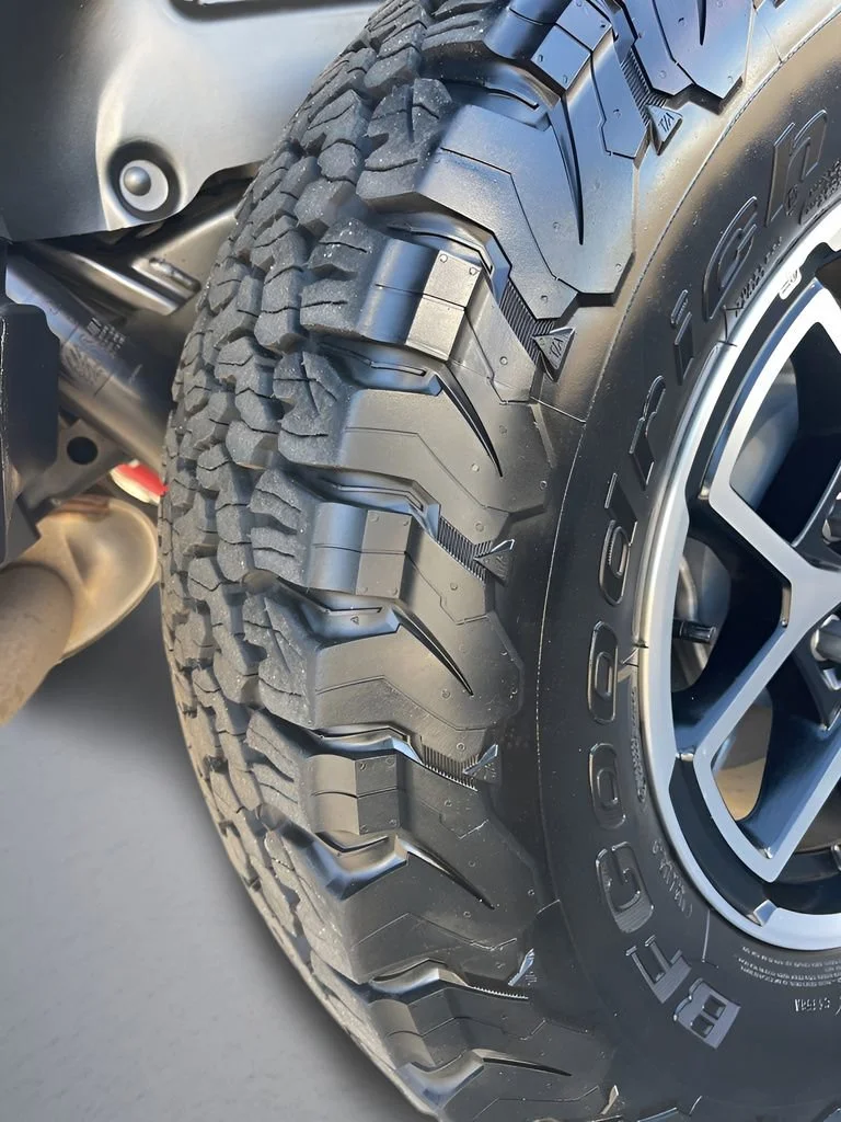 Used 2025 White Jeep Rubicon image 37