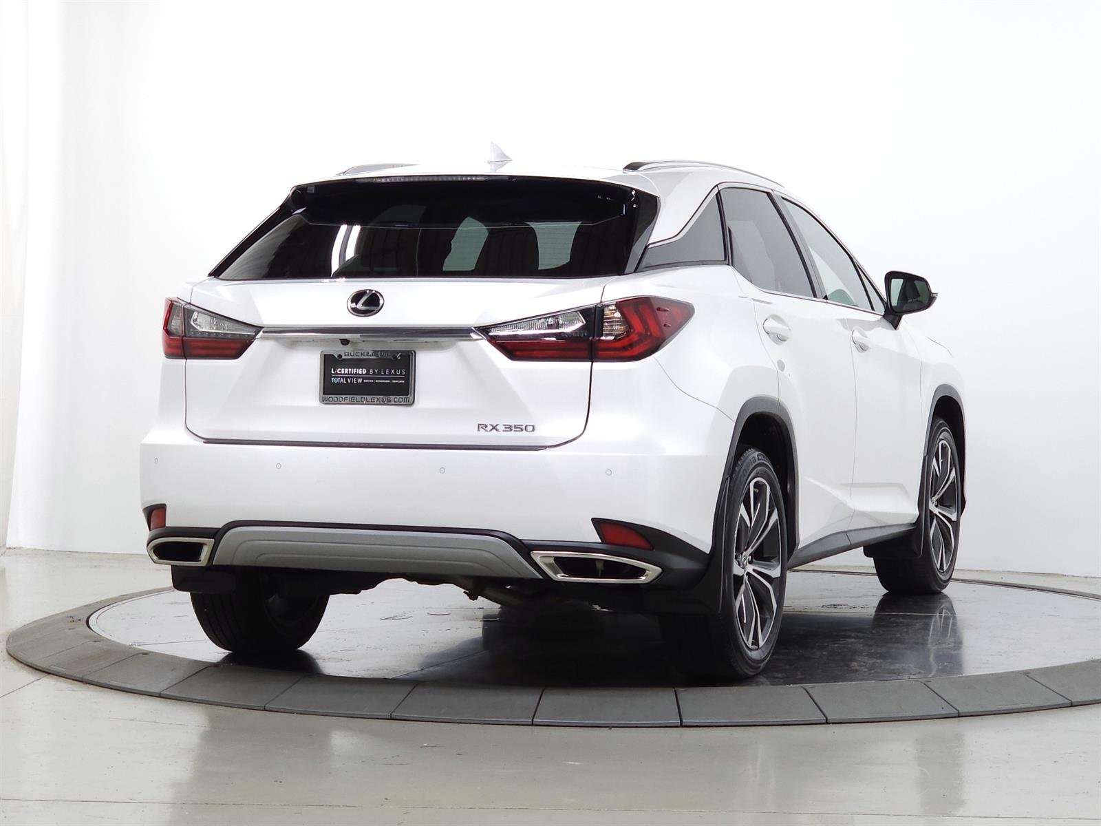 Certified Used 2020 White Lexus  image 9