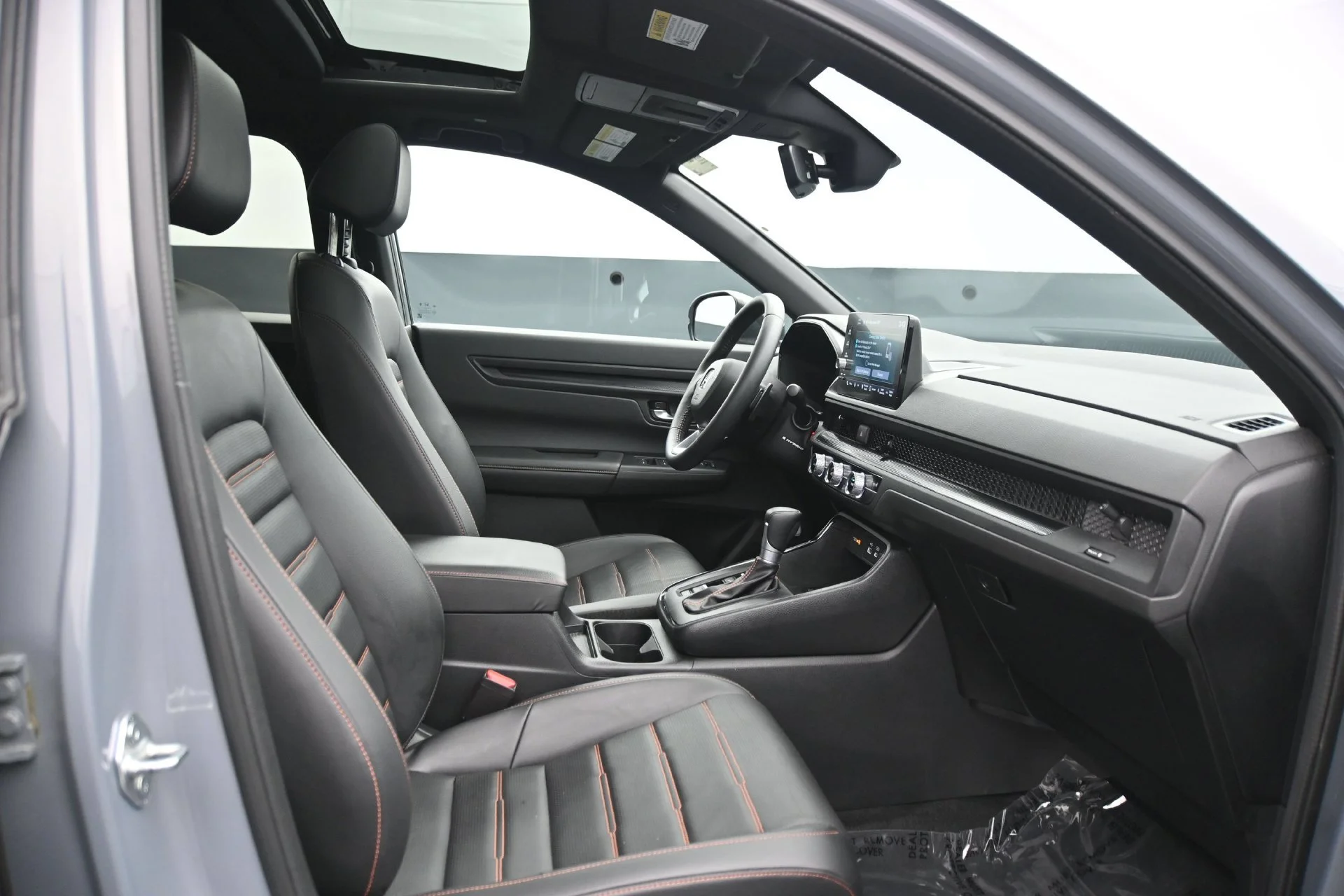 Used 2024  Honda 5D WAGON HYBRID SPORT-L AWD image 13