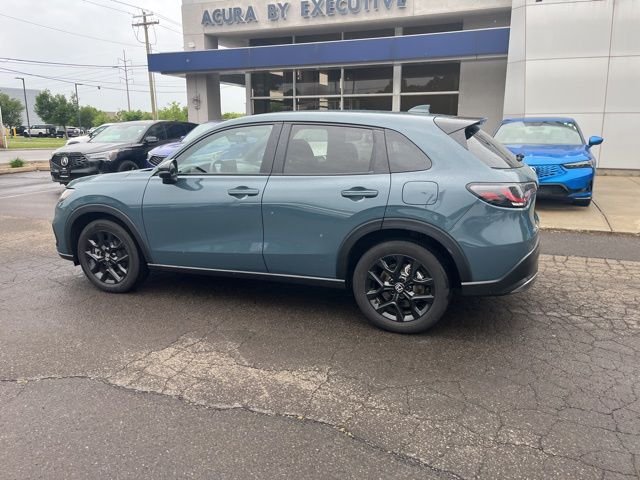 Used 2025 Urban Gray Pearl Honda Sport image 8