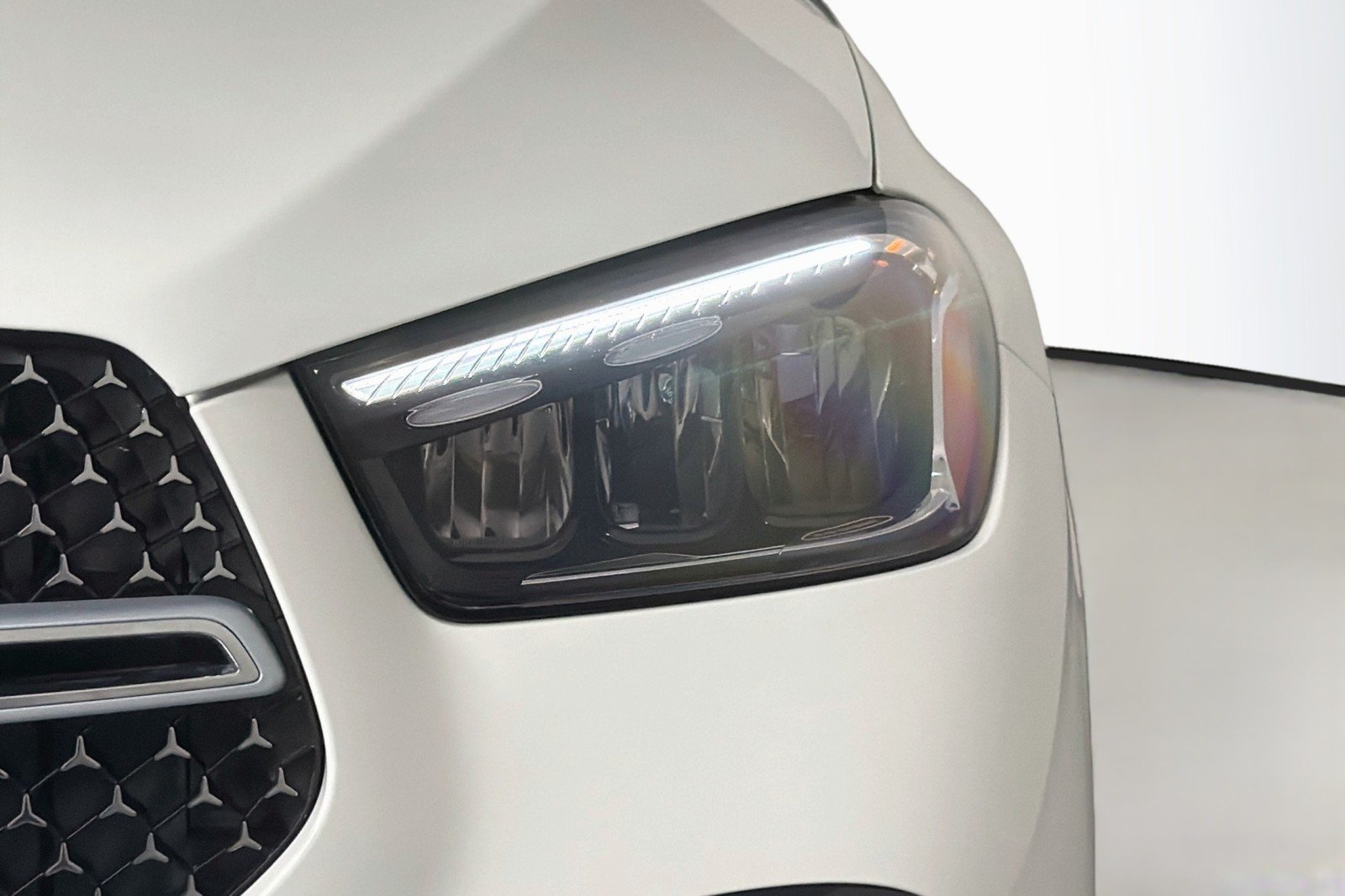 Certified Used 2024 Polar White Mercedes-Benz 450 image 15
