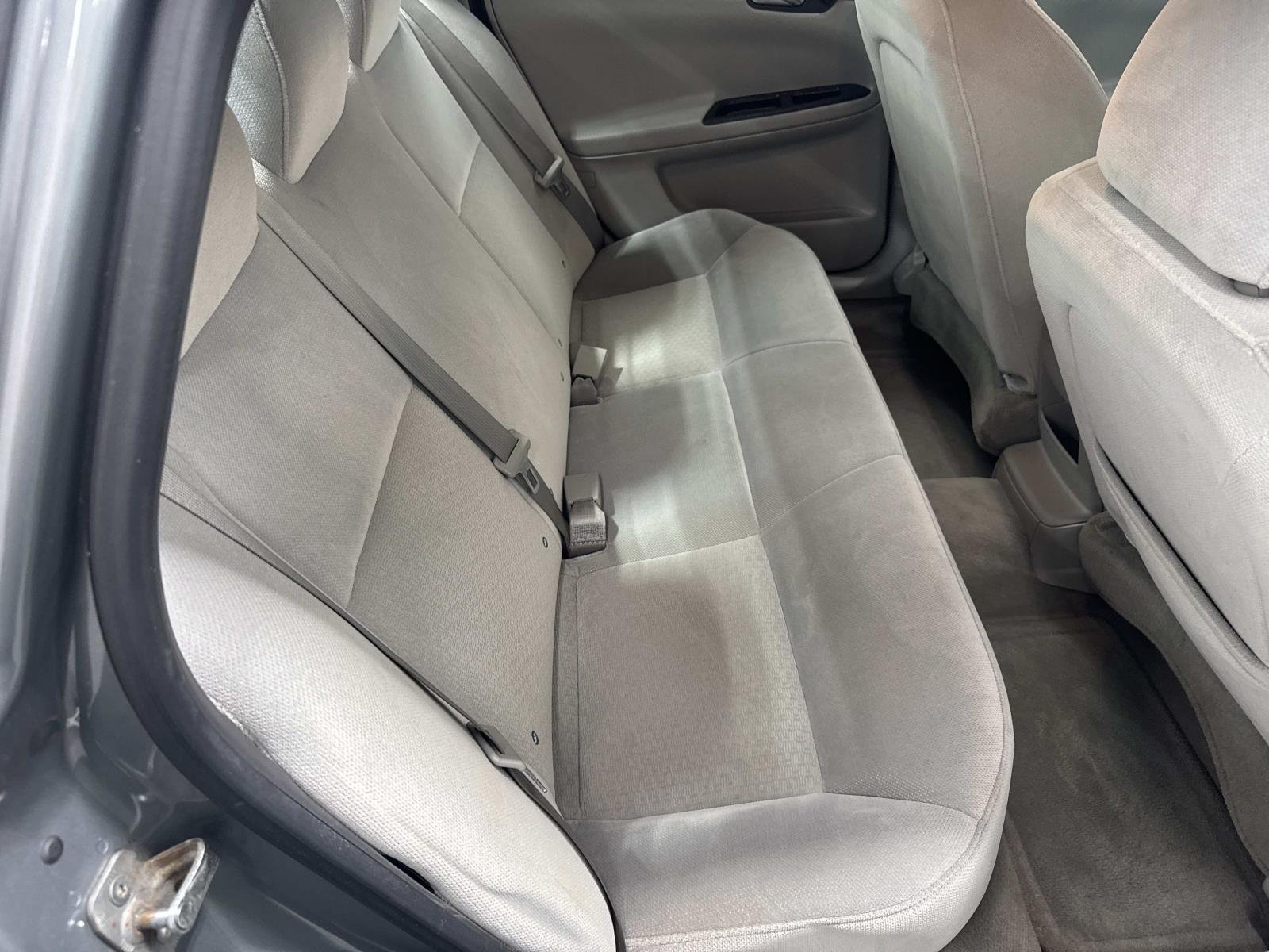 Used 2009 DARK SILVER METALLIC Chevrolet 3.5L LT image 25