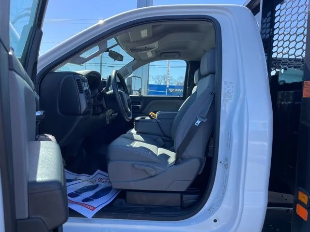 New 2024 White Chevrolet  image 7