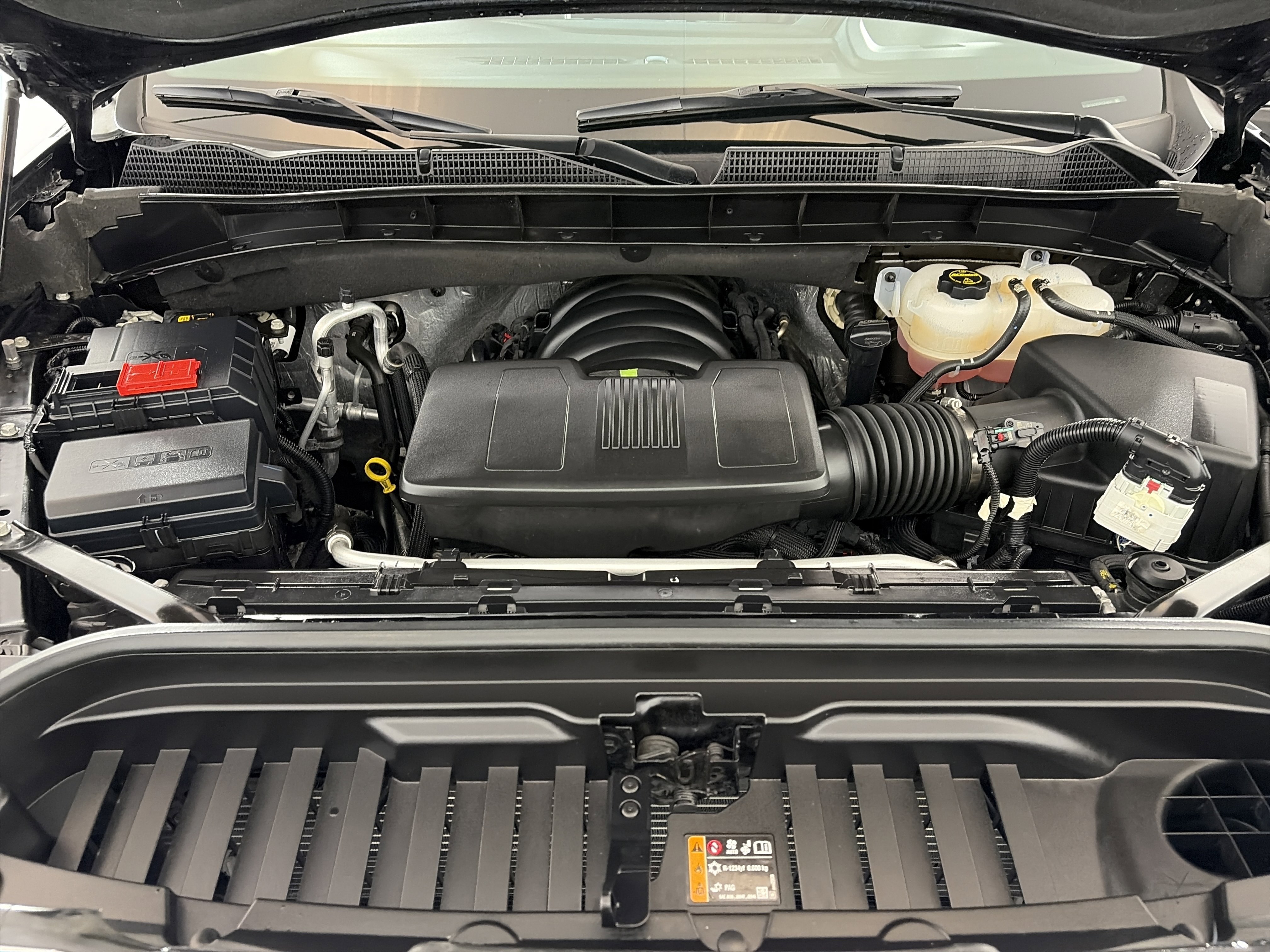 2024 GMC Sierra 1500 SLT - Photo 11