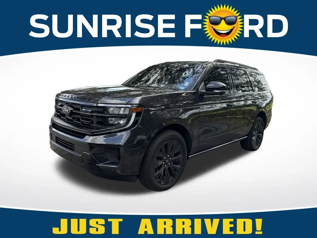Used 2025 Gray Ford Platinum image 1