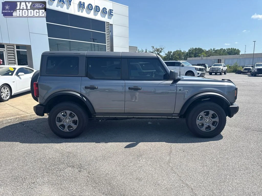Used 2025 Gray Metallic Ford Big Bend image 9