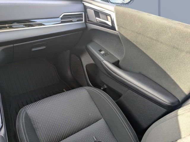 Used 2025 Black Mitsubishi ES image 16
