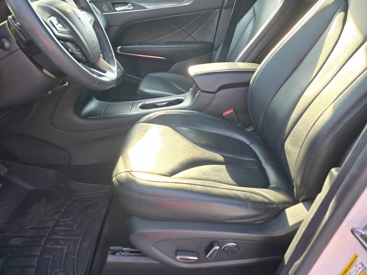 Used 2019 White Lincoln Standard image 9