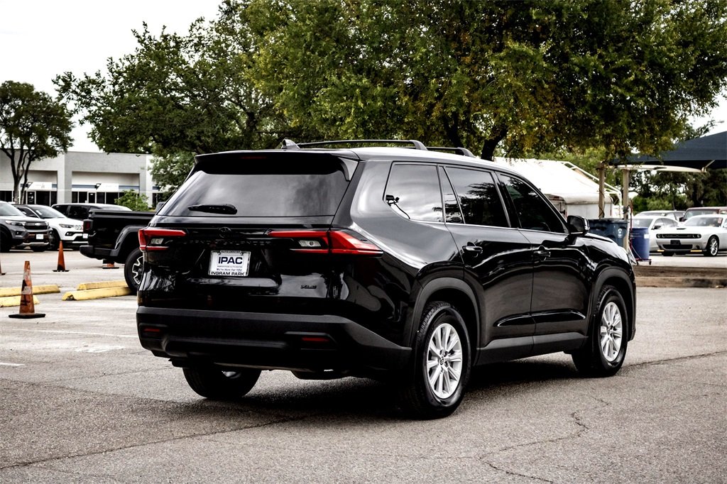 2024 Toyota Grand Highlander XLE photo 4