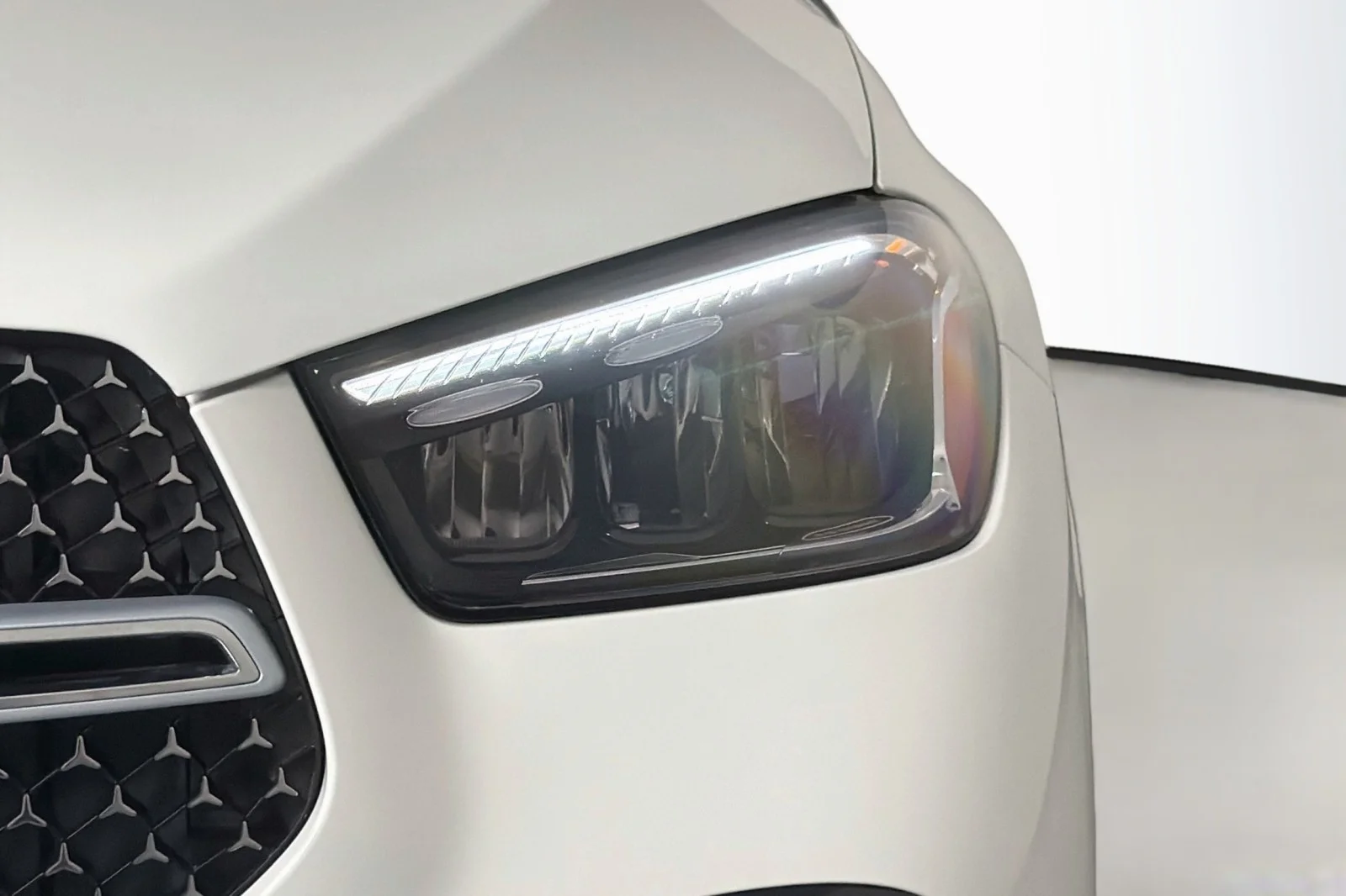Certified Used 2024 Polar White Mercedes-Benz 450 image 15