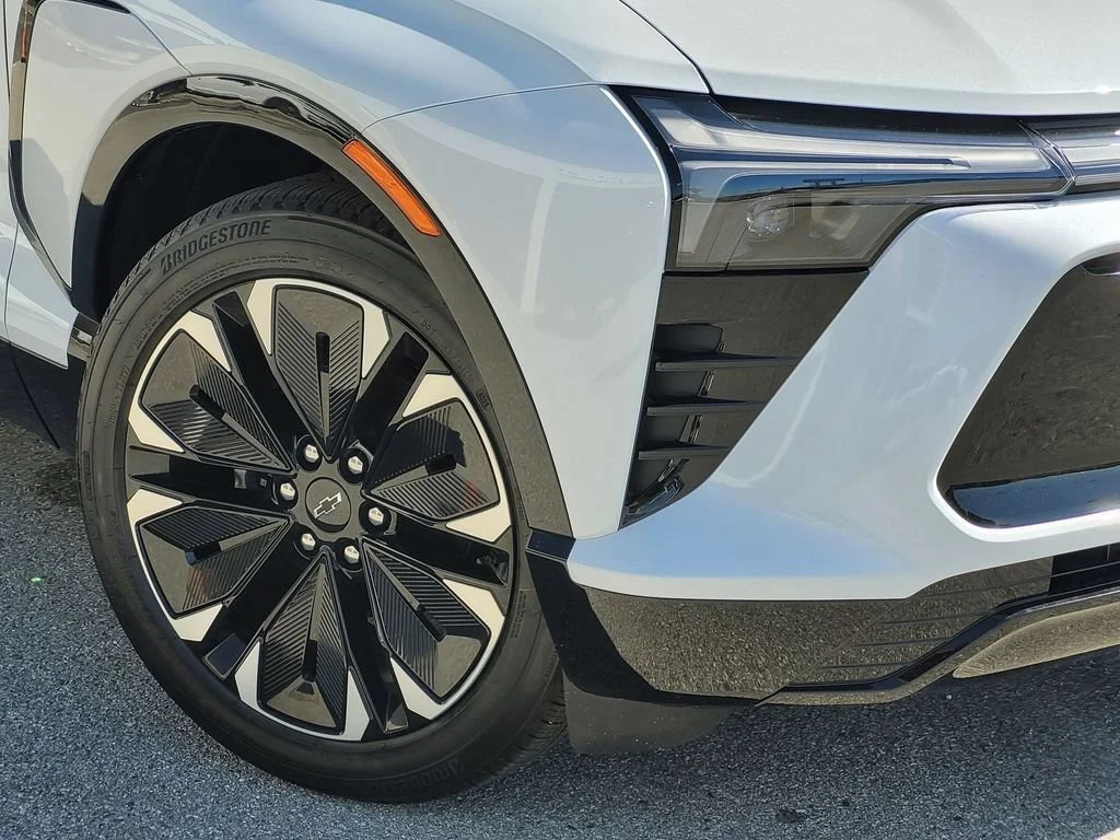 2026 Chevrolet Blazer EV RS - Photo 6