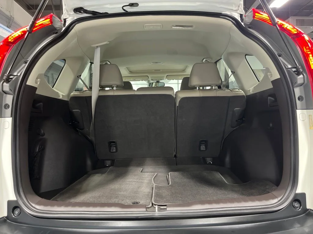 Used 2014 White Diamond Pearl Honda EX-L image 28