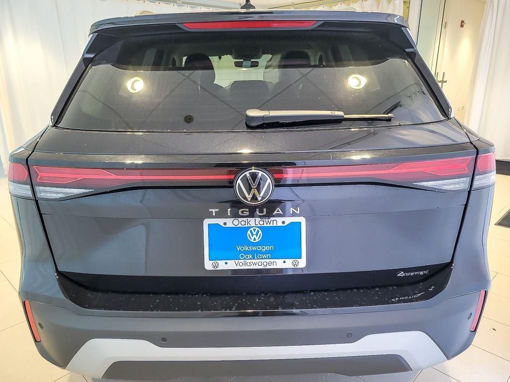 New 2026 Deep Black Pearl Volkswagen 2.0T S image 5