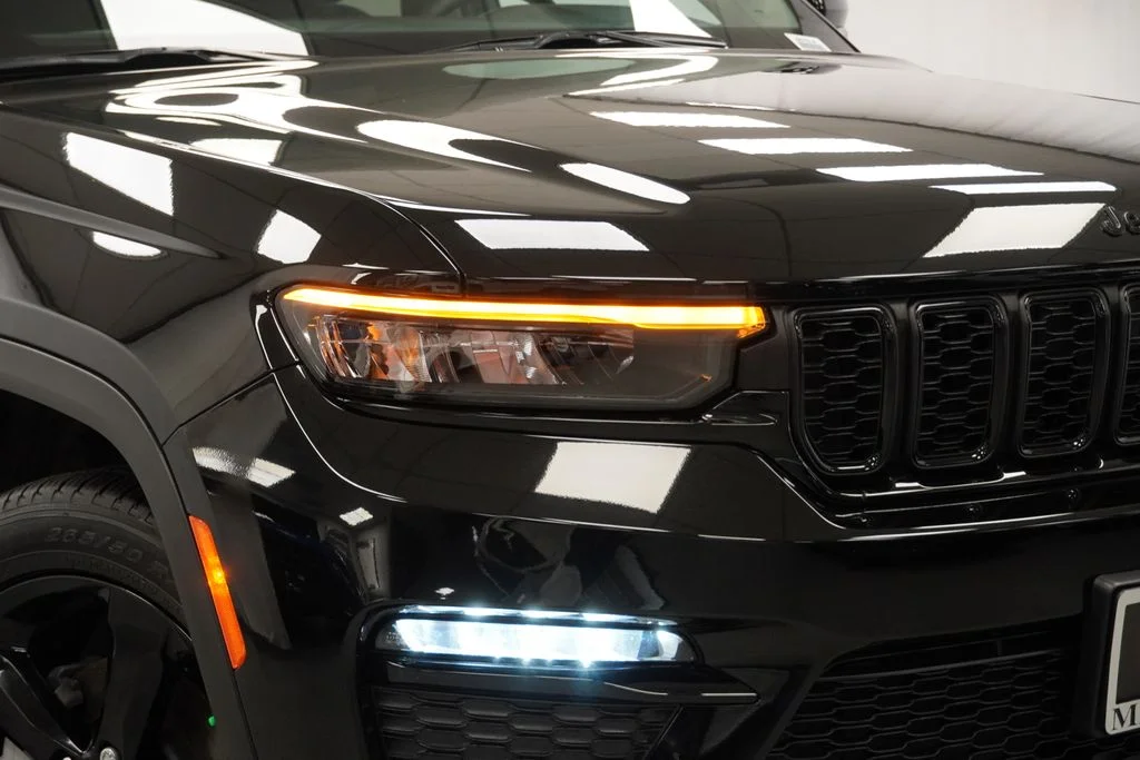 Used 2024 Black Jeep Limited image 5