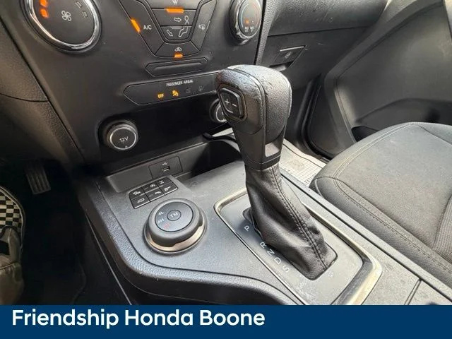Used 2019 Silver Ford XLT image 19