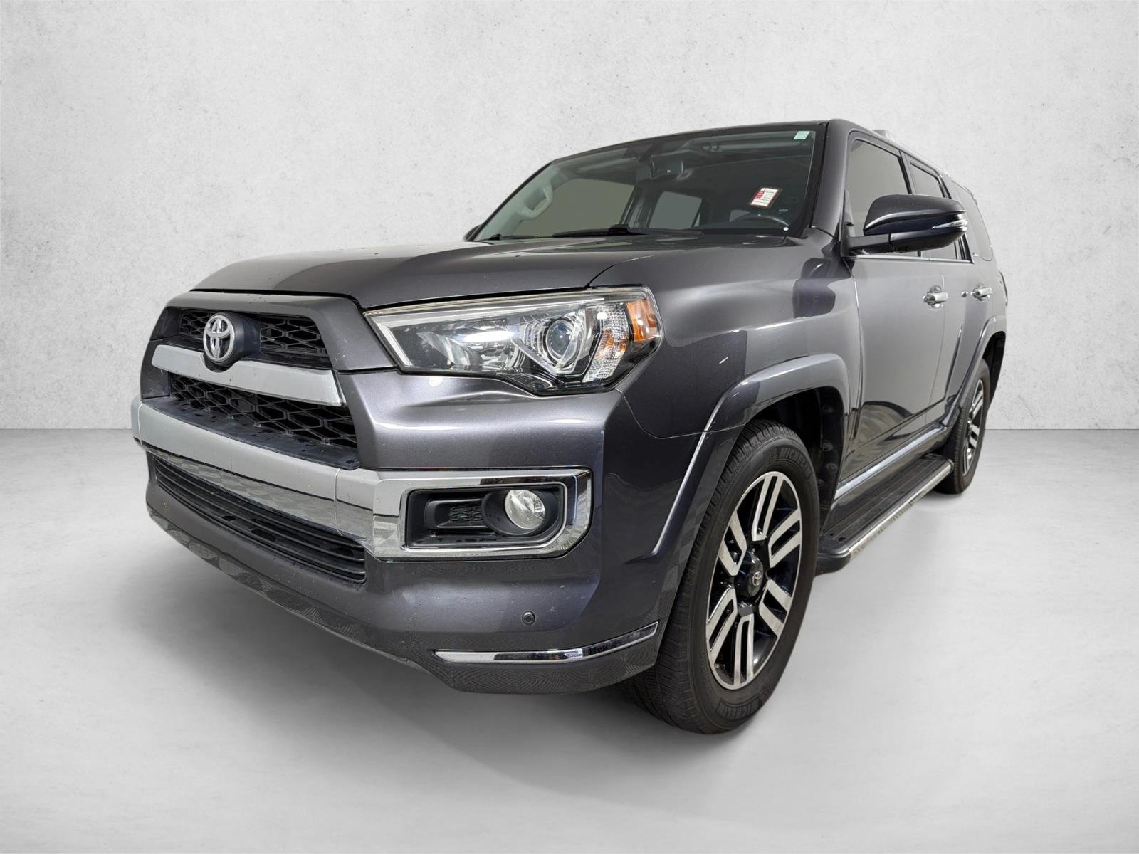 Used 2017 Magnetic Gray Metallic Toyota Limited image 9