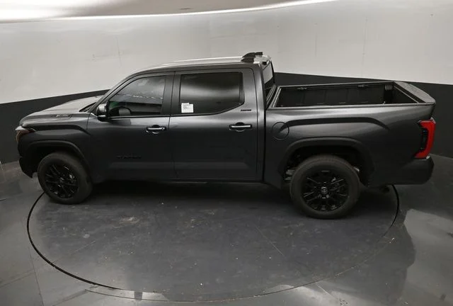 2026 Toyota Tundra Limited - Photo 28