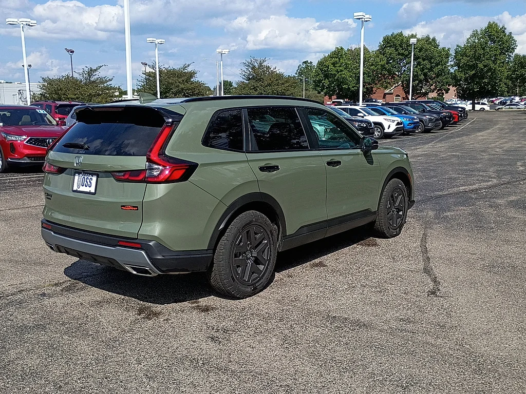 Certified Used 2026 Ash Green Metallic Honda TrailSport image 3