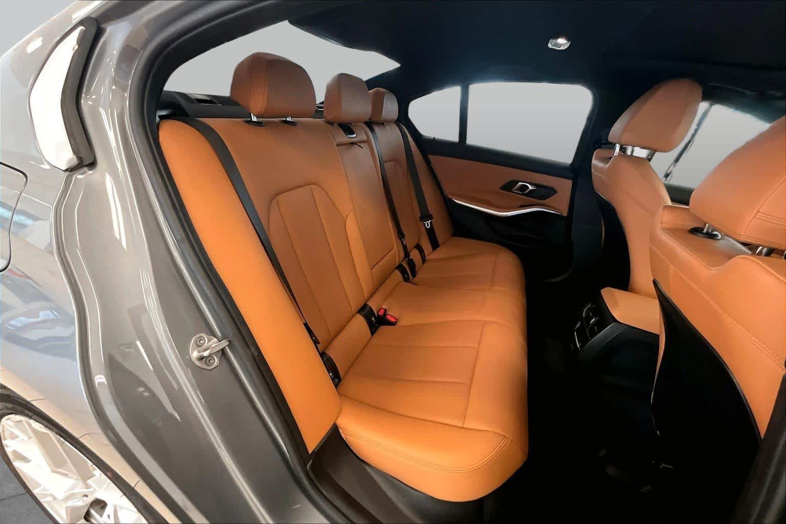 Used 2025 Skyscraper Grey Metallic BMW 330i image 18
