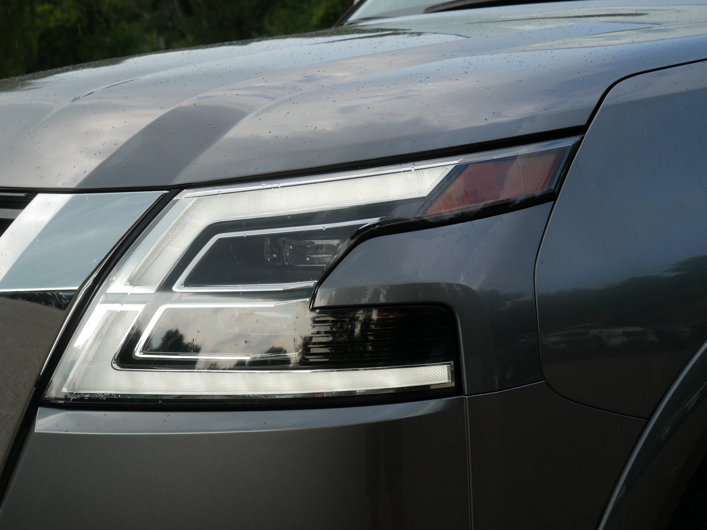 Certified Used 2024 Gun Metallic Nissan SV image 16