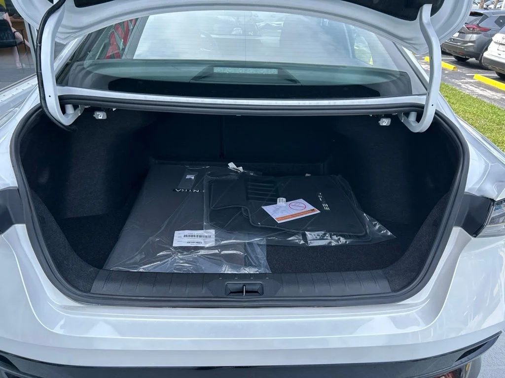 New 2026 Aspen White TriCoat Nissan SR image 47