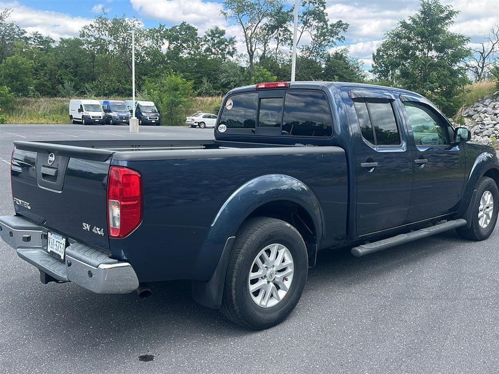 Used 2019 Arctic Blue Metallic Nissan SV image 5